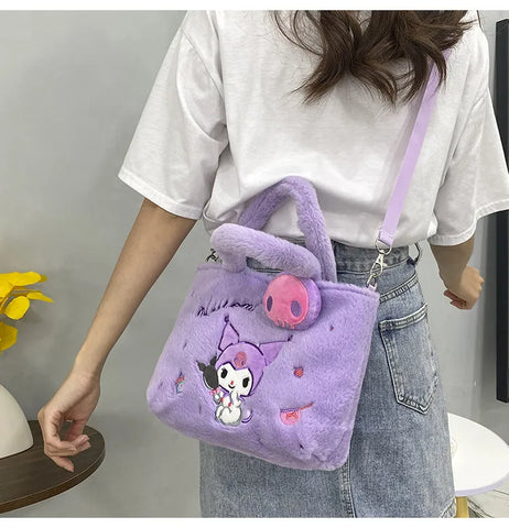 Kuro Fluffy Purse